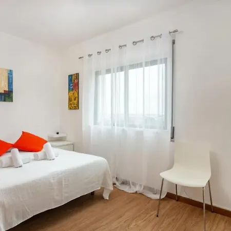 Blife Rya Private Rooms - Airport Stay Faro Exterior photo